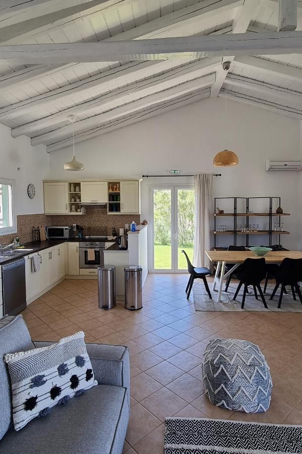 Villa Theia Kavvadades Екстериор снимка