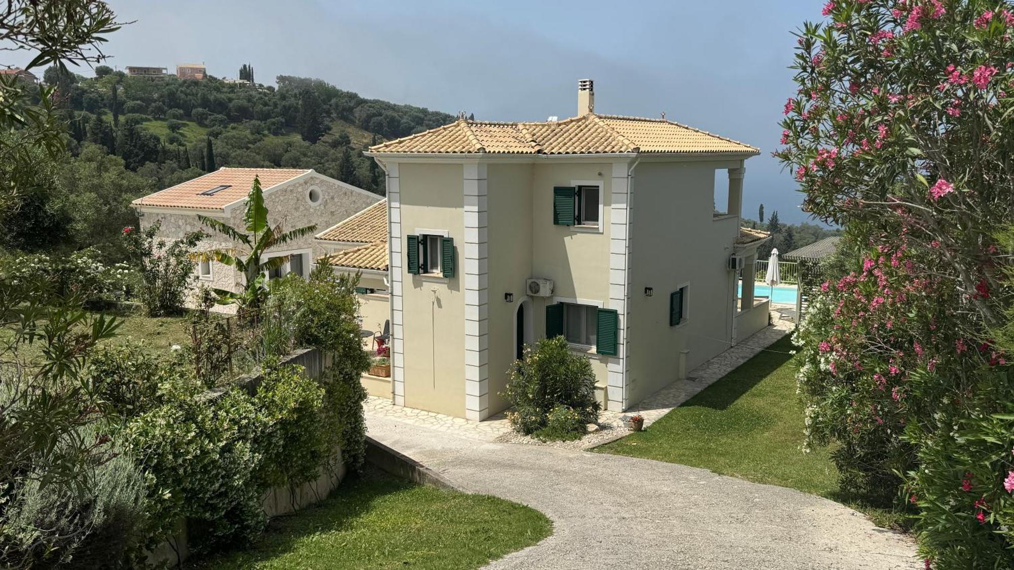 Villa Theia Kavvadades Екстериор снимка